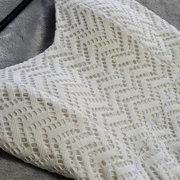 Small White Empire Waist Midi Dress - Picture 3 of 10